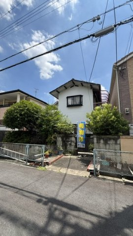 八尾市太子堂1丁目　中古戸建の前面道路含む現地写真