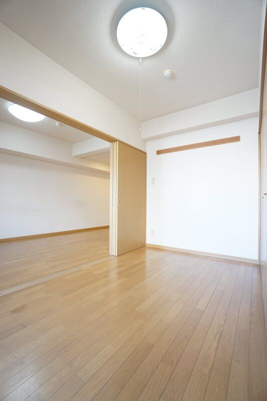 平尾弐番街ビルの寝室