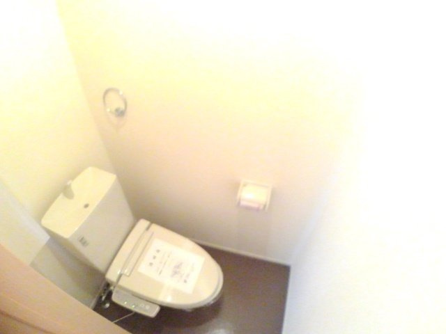 メゾン　ド　ソレイユⅡのトイレ|コンパクトで使いやすいトイレです