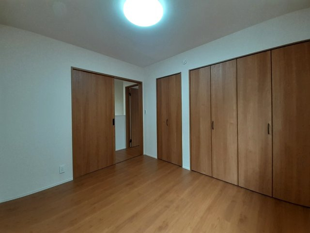 熊本市南区白藤１丁目の中古一戸建の洋室|洋室②5.2帖