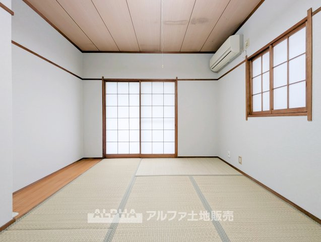 立川市栄町2丁目　中古戸建　【全1棟】の和室|【Japanese-room】
◆和室◆畳ならではの心地よい空間が、毎日の暮らしに安らぎをプラス。家族が自然と集まる居場所になります。