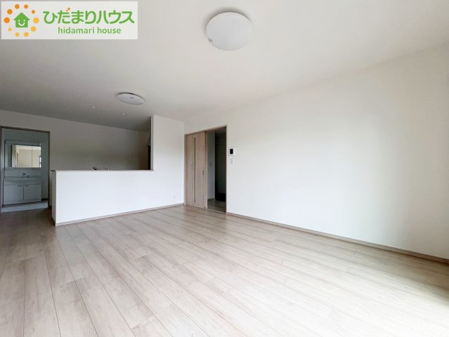 ひたちなか市釈迦町　新築戸建の居間・リビング|大型テレビに大型ソファー(^^)どんなインテリアにしますか？
