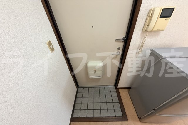コーポ司の玄関