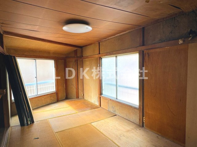 【寝室】 | 専任/店舗・中古戸建/ふじみ野市上福岡3丁目 | 2F／和室8.0帖