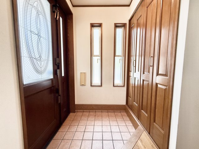 神戸市東灘区森北町4丁目戸建の玄関