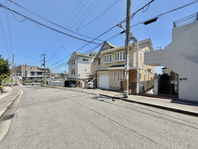 神戸市東灘区森北町4丁目戸建の前面道路含む現地写真