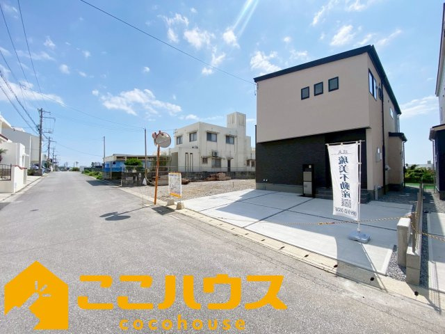 中頭郡読谷村渡慶次2期　一戸建て　3号棟の前面道路含む現地写真|前面道路広々♪車の出し入れがしやすい住まい(^^)☆