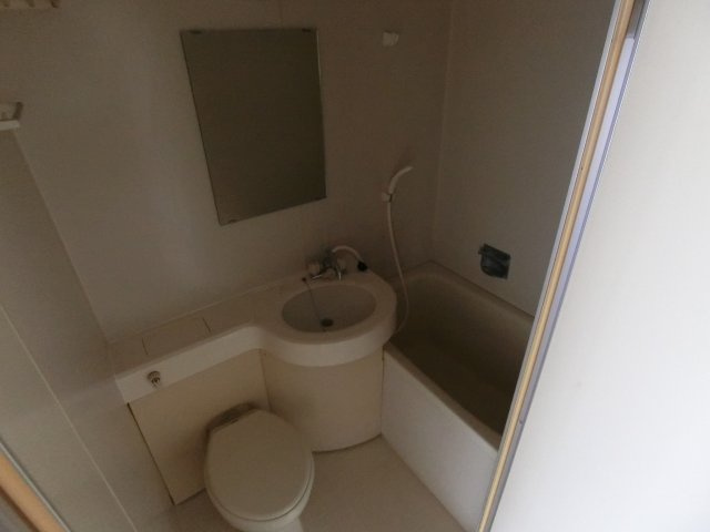 クラージュ等々力の浴室|他のお部屋の参考写真となります。