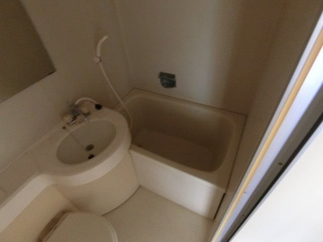 クラージュ等々力の浴室|他のお部屋の参考写真となります。