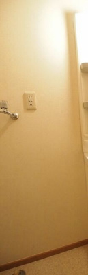 【設備】 | メゾンウィステリアC棟 | 室内洗濯機置場。