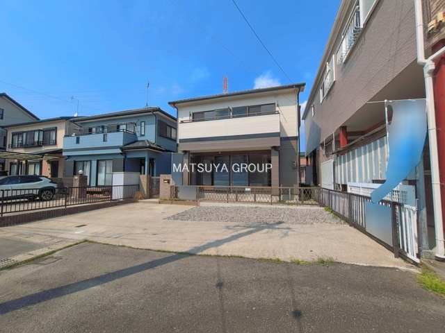 岡崎市矢作町竊子　戸建の前面道路含む現地写真