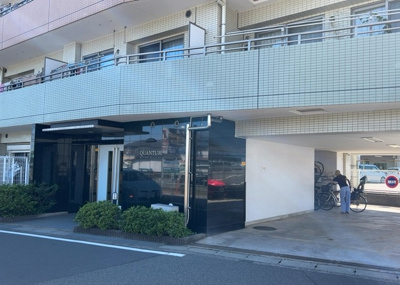 【外観】 | クオンタム南町田 | マンションの外観は非常に重要なポイントです！外観の善し悪しは資産価値に大きな影響を与えます。外観のいいマンションを購入することで、高値で売却がしやすく、買い手が見つかりやすいというメリットがあります。