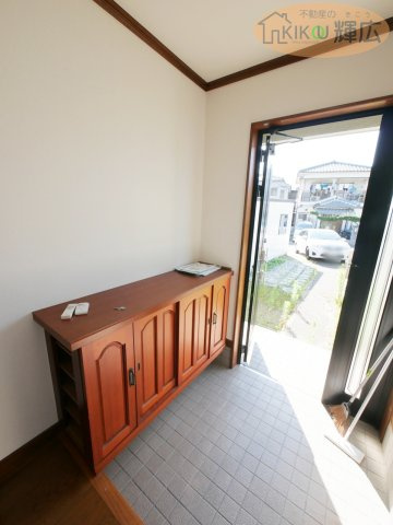 明石市魚住町金ケ崎　中古戸建の玄関