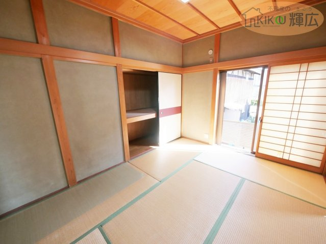 明石市魚住町金ケ崎　中古戸建の寝室