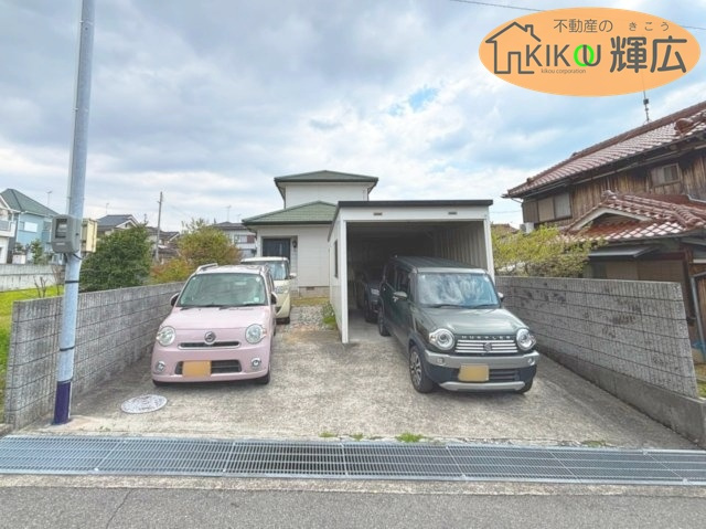 明石市魚住町金ケ崎　中古戸建の駐車場