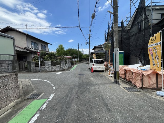 【その他】 | 福岡市博多区麦野2丁目3期　2号棟（全2棟）【仲介手数料無料・0円】 | 現地写真。前面道路です。