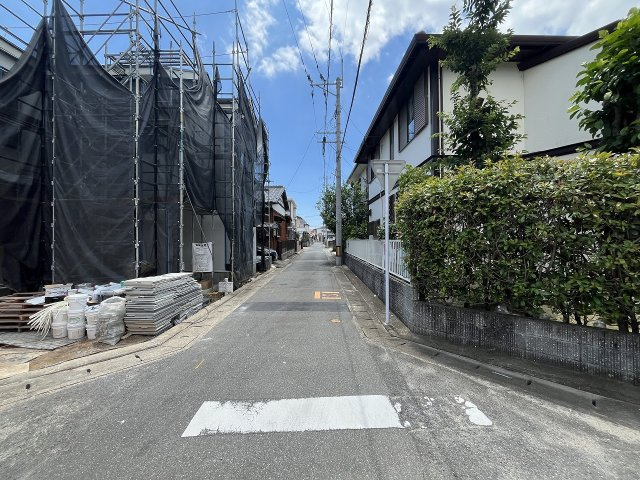 【その他】 | 福岡市博多区麦野2丁目3期　2号棟（全2棟）【仲介手数料無料・0円】 | 現地写真。前面道路です。