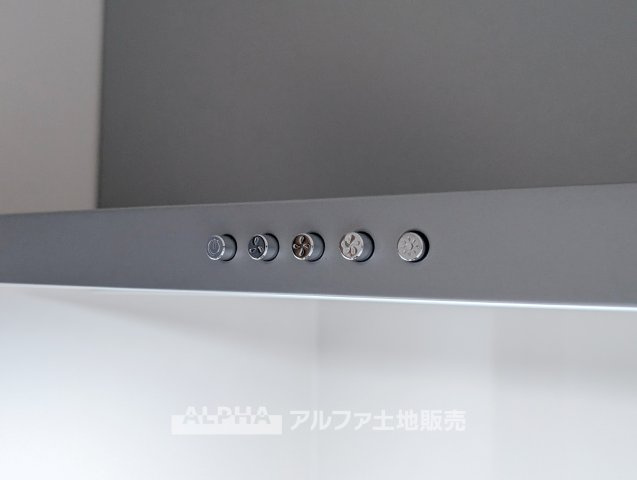 立川市若葉町3丁目　中古戸建　全1棟の間取り|【Quiet Comfort】
◆静けさとともに◆
外の喧騒を忘れさせる落ち着きが、日々に余白を生む。ここでの時間が、自然と笑顔を増やしていく。