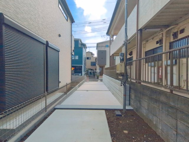 富士見市上沢１丁目の新築一戸建の駐車場