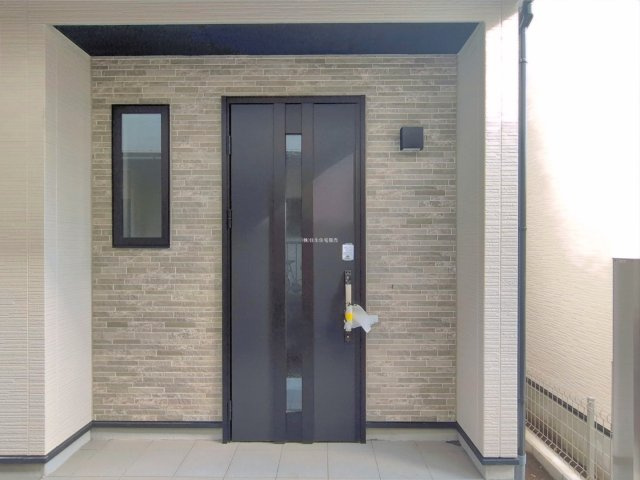 富士見市上沢１丁目の新築一戸建の玄関