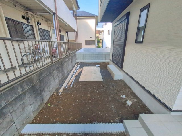 富士見市上沢１丁目の新築一戸建の庭