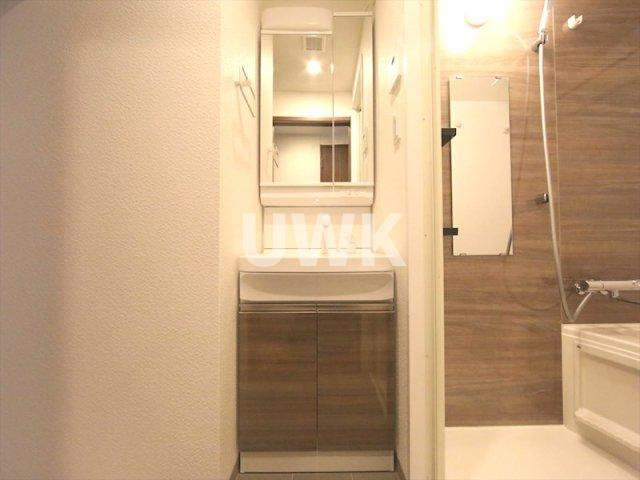 名古屋市中村区亀島１丁目の賃貸マンションの洗面所|※反転タイプ