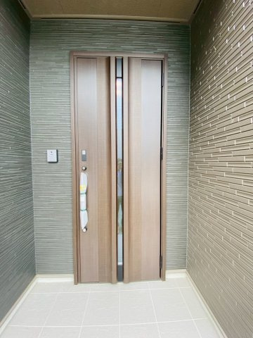 タマタウン御幸木部Ⅲ／南区御幸木部3丁目／1号棟の玄関