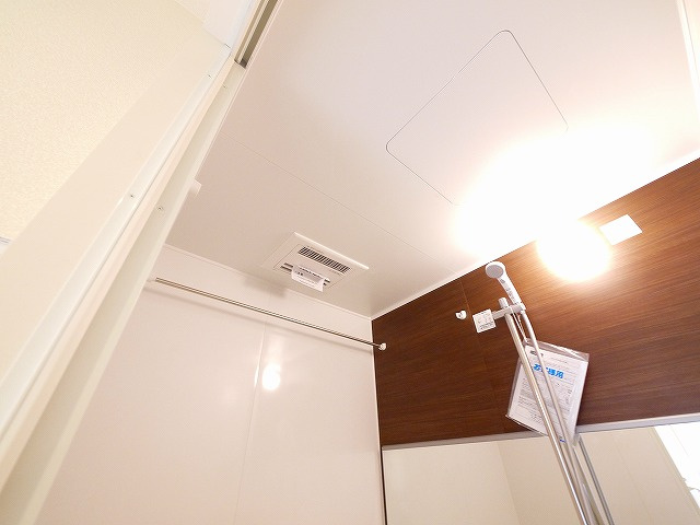 シャーメゾン宮ノ内の設備|室内物干しです