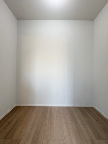 三郷市戸ケ崎1丁目　新築戸建　全4棟　3号棟の収納|季節物の大物家電の収納にも便利なウォークインクローゼット