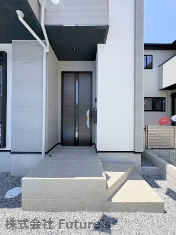 三郷市戸ケ崎1丁目　新築戸建　全4棟　3号棟のエントランス|玄関アプローチです
