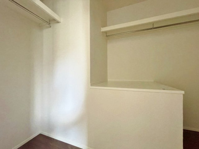 【収納】 | 西畑戸建 | ★たっぷり収納のウォークインクローゼット