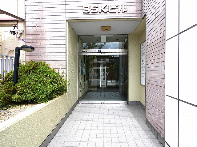 SSKビルのエントランス|落ち着いたエントランスです