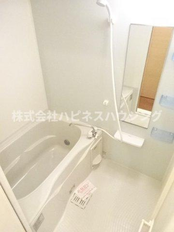プレッソ・ヴィアーレⅠの浴室