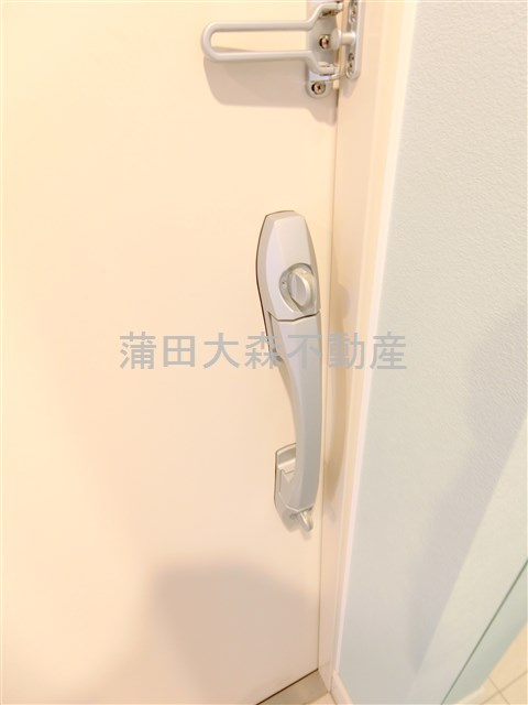 ドゥーエ蒲田南の玄関