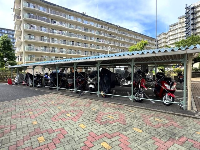 明石土山駅前スカイハイツB棟の周辺
