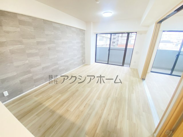 ライオンズプラザ西所沢の居間・リビング|LDK13.3帖