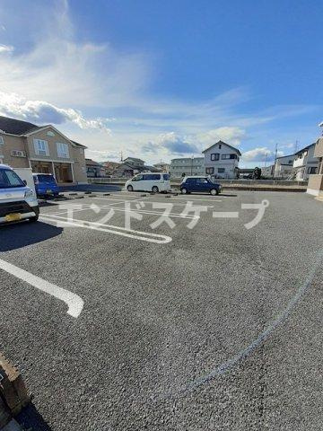 穂積Ⅱの駐車場|高崎、前橋のお部屋探しはエンドスケープまで！お客様の理想お聞かせ下さい♪