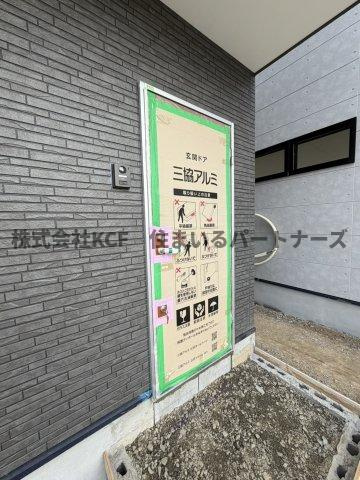 ガレージ事務所の玄関