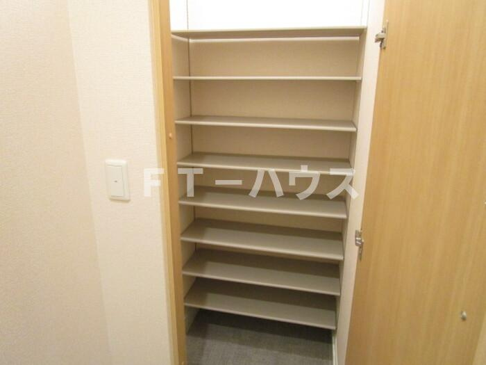 アリエスの収納|シューズインクローク