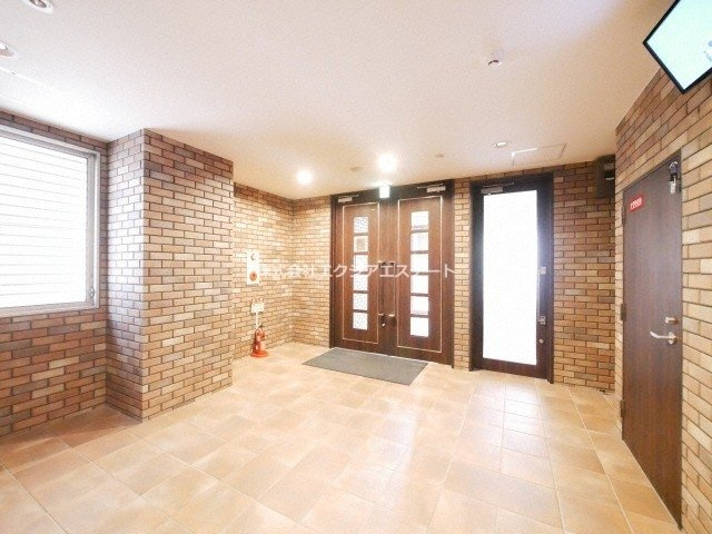 オルフェア上本町Ⅶ番館のロビー