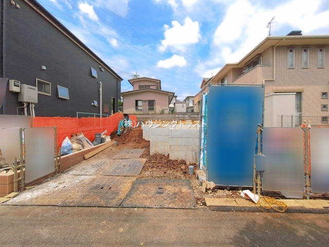 【仲介手数料無料】所沢市山口　全１棟　の前面道路含む現地写真