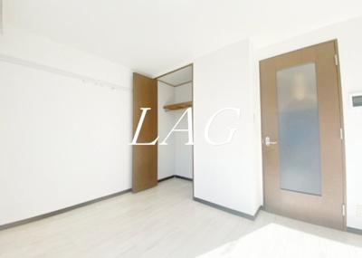 【居間・リビング】 | キャッスルハイツ | 洋室のお部屋です。（同仕様です。）