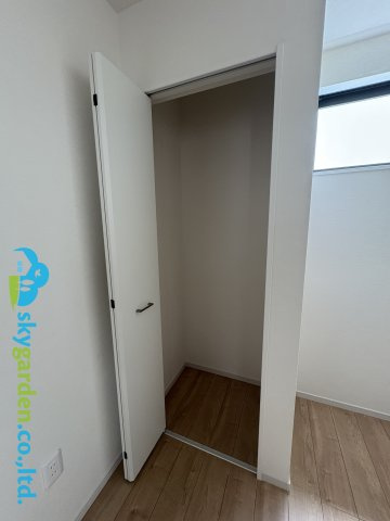 茅ヶ崎市十間坂２期　新築戸建　全３棟3号棟の収納|こまごまとしたものを収納できそうですね