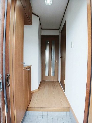 アンソレイエメゾン二号館の玄関|落ち着いた玄関です