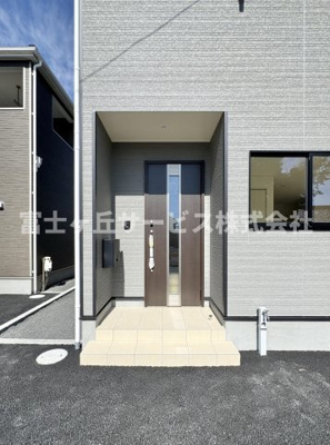 【エントランス】 | 静岡市清水区北矢部町2丁目 6期 新築一戸建て 4号棟 | エントランスです