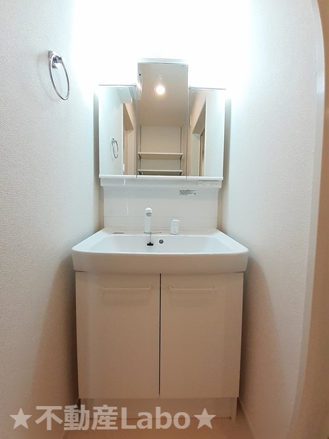 ルミエール松茂西 Ⅱの洗面所