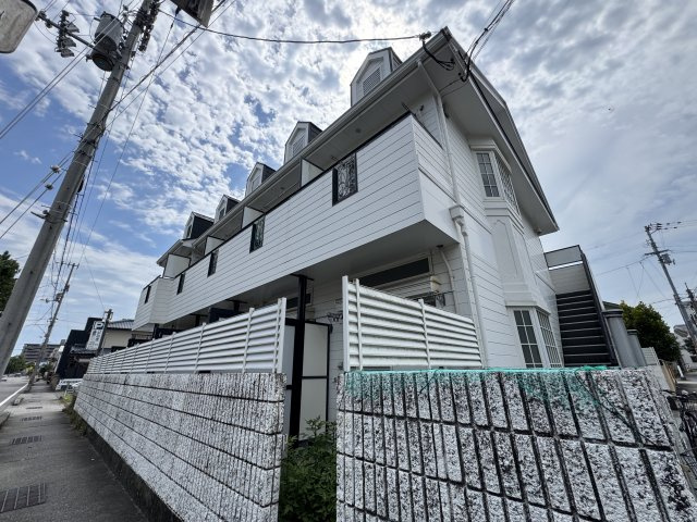 フェアリー大和町の駐車場