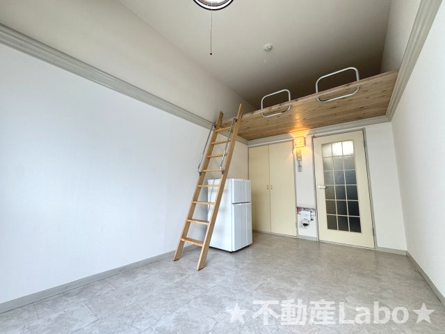 フェアリー大和町の居間・リビング