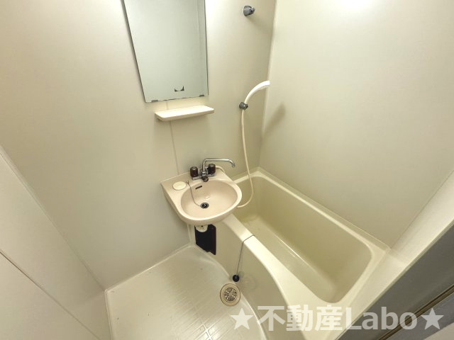 フェアリー大和町の浴室