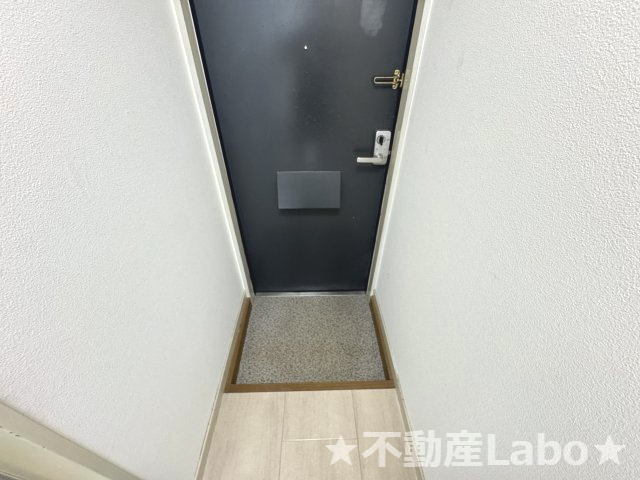フェアリー大和町の玄関